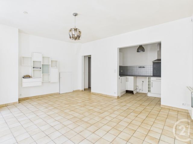 Afficher la photo en grand Appartement à vendre - 3 pièces - 66.3 m2 - CHARTRES - 28 - CENTRE - Century 21 Maitrejean Immobilier