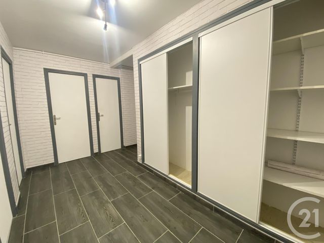 Appartement F3 à louer - 3 pièces - 59.61 m2 - CHARTRES - 28 - CENTRE - Century 21 Maitrejean Immobilier