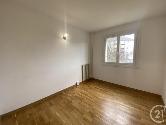 Appartement F3 à louer - 3 pièces - 59.61 m2 - CHARTRES - 28 - CENTRE - Century 21 Maitrejean Immobilier