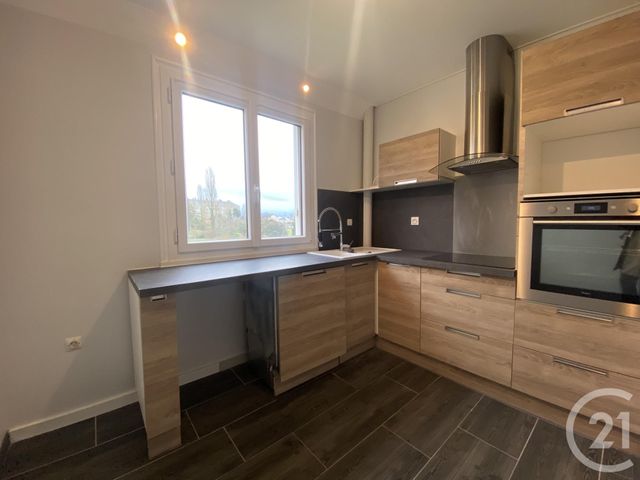 Appartement F3 à louer - 3 pièces - 59.61 m2 - CHARTRES - 28 - CENTRE - Century 21 Maitrejean Immobilier