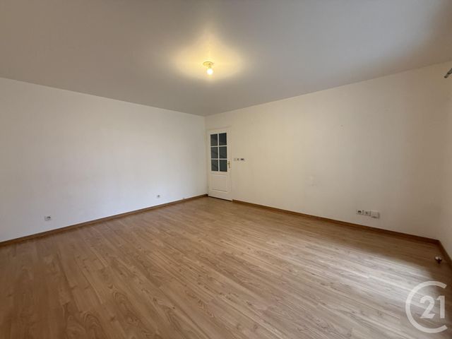 Appartement F3 à louer - 3 pièces - 61.5 m2 - CHARTRES - 28 - CENTRE - Century 21 Maitrejean Immobilier