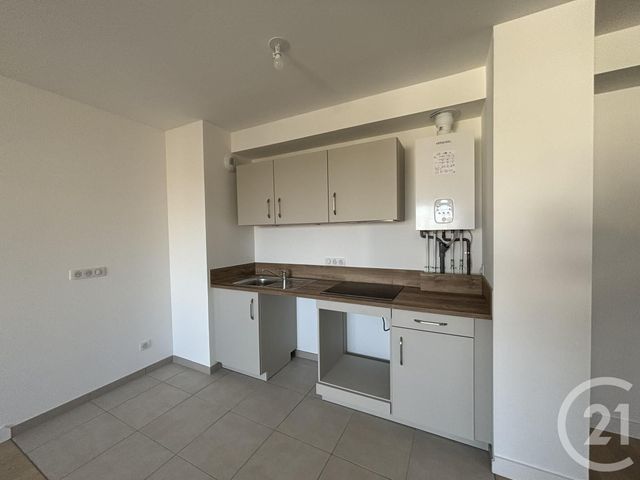 Appartement T3 à louer - 3 pièces - 60.35 m2 - CHARTRES - 28 - CENTRE - Century 21 Maitrejean Immobilier