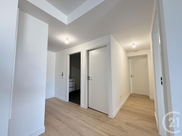 Appartement T3 à louer - 3 pièces - 60.35 m2 - CHARTRES - 28 - CENTRE - Century 21 Maitrejean Immobilier