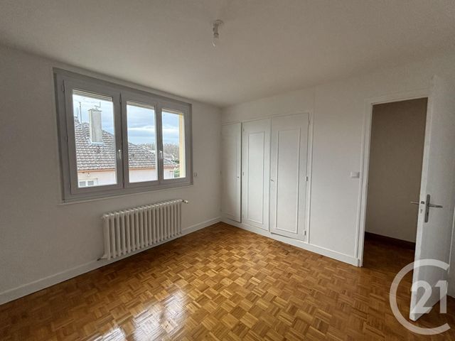 maison à louer - 4 pièces - 82.5 m2 - LEVES - 28 - CENTRE - Century 21 Maitrejean Immobilier