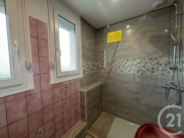 maison à louer - 4 pièces - 82.5 m2 - LEVES - 28 - CENTRE - Century 21 Maitrejean Immobilier