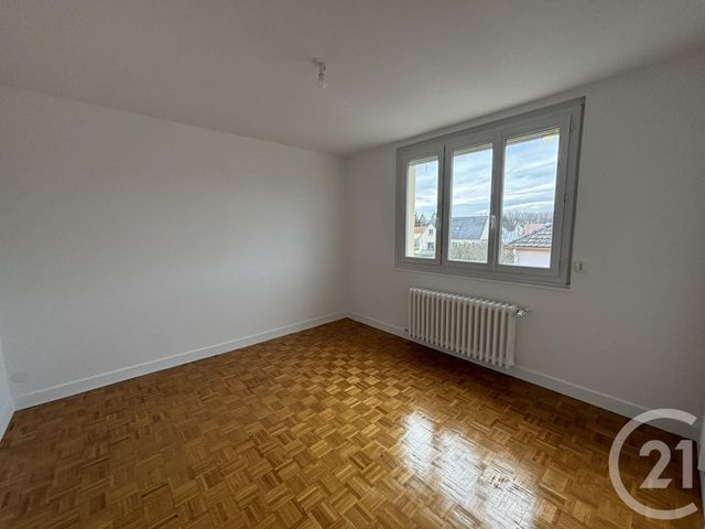 maison à louer - 4 pièces - 82.5 m2 - LEVES - 28 - CENTRE - Century 21 Maitrejean Immobilier