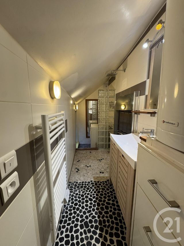 Appartement F2 à louer - 2 pièces - 31.57 m2 - CHARTRES - 28 - CENTRE - Century 21 Maitrejean Immobilier