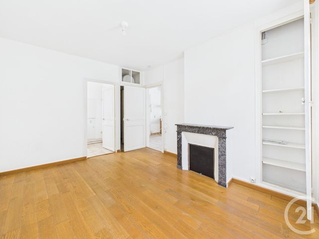 Appartement F2 à vendre - 2 pièces - 37.31 m2 - CHARTRES - 28 - CENTRE - Century 21 Maitrejean Immobilier