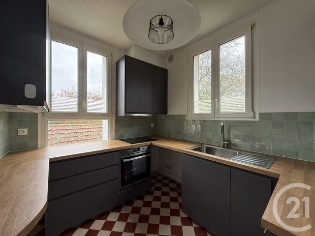 maison à louer - 5 pièces - 112.04 m2 - ST PREST - 28 - CENTRE - Century 21 Maitrejean Immobilier