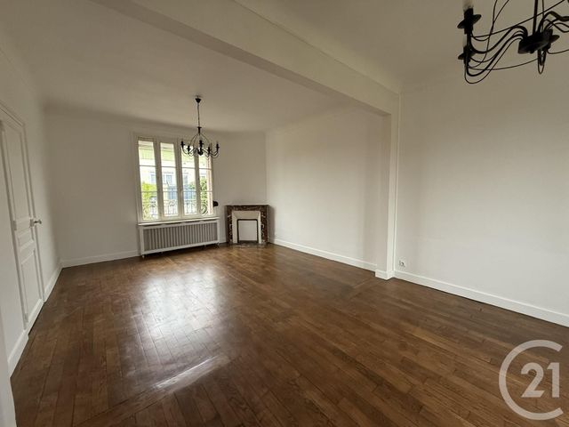 maison à louer - 5 pièces - 112.04 m2 - ST PREST - 28 - CENTRE - Century 21 Maitrejean Immobilier