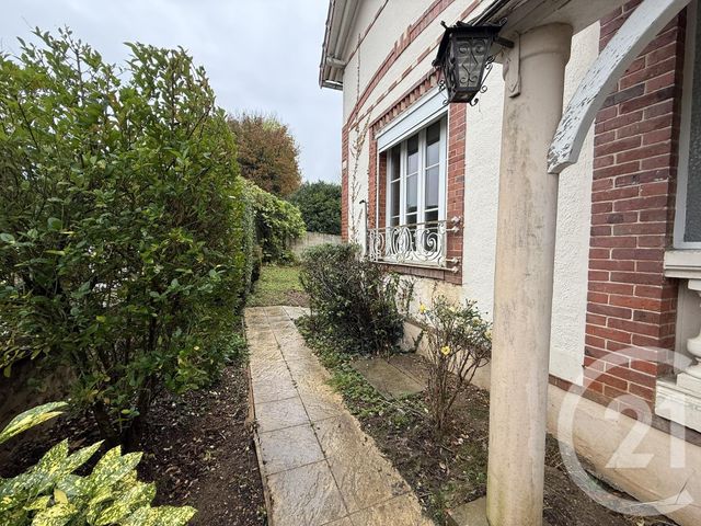 maison à louer - 5 pièces - 112.04 m2 - ST PREST - 28 - CENTRE - Century 21 Maitrejean Immobilier