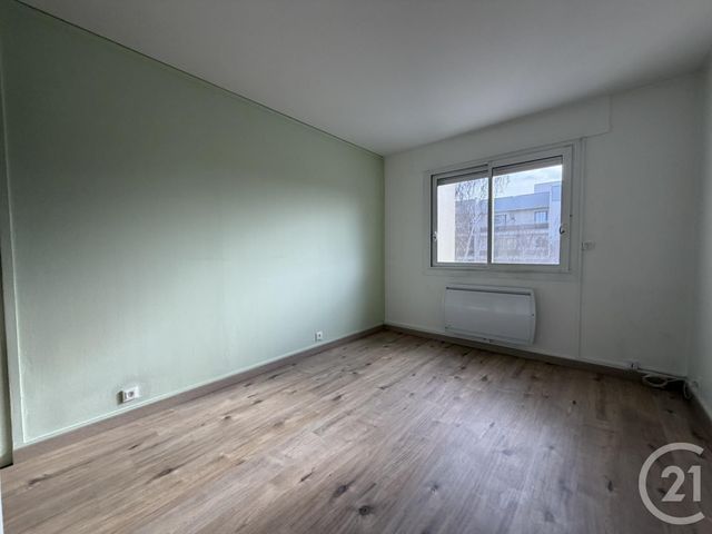 Appartement à louer - 2 pièces - 57.41 m2 - CHARTRES - 28 - CENTRE - Century 21 Maitrejean Immobilier