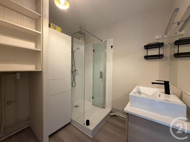 Appartement à louer - 2 pièces - 57.41 m2 - CHARTRES - 28 - CENTRE - Century 21 Maitrejean Immobilier