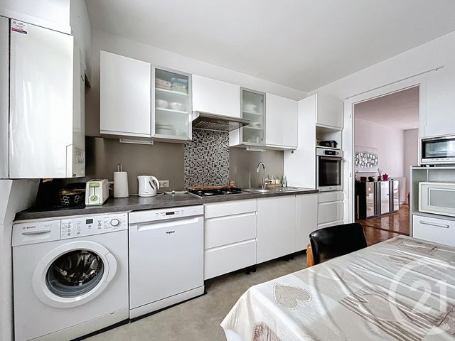 Appartement F4 à vendre - 4 pièces - 97.19 m2 - CHARTRES - 28 - CENTRE - Century 21 Maitrejean Immobilier