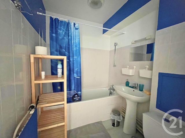 Appartement F1 à vendre - 1 pièce - 24.66 m2 - CHARTRES - 28 - CENTRE - Century 21 Maitrejean Immobilier