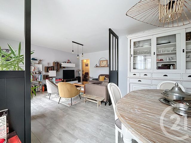 Appartement F4 à vendre - 4 pièces - 87.52 m2 - CHARTRES - 28 - CENTRE - Century 21 Maitrejean Immobilier