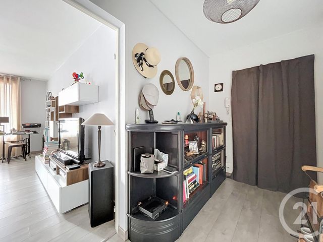 Appartement F4 à vendre - 4 pièces - 87.52 m2 - CHARTRES - 28 - CENTRE - Century 21 Maitrejean Immobilier