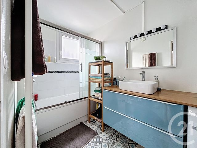 Appartement F4 à vendre - 4 pièces - 87.52 m2 - CHARTRES - 28 - CENTRE - Century 21 Maitrejean Immobilier