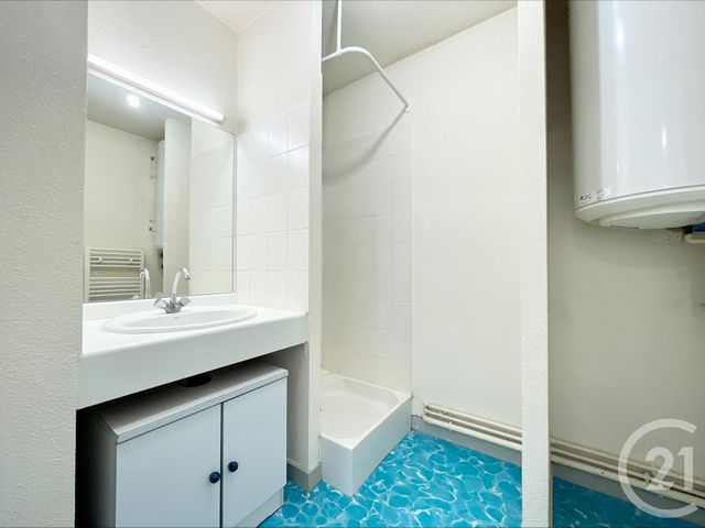 Appartement F2 à louer - 2 pièces - 34.0 m2 - CHARTRES - 28 - CENTRE - Century 21 Maitrejean Immobilier