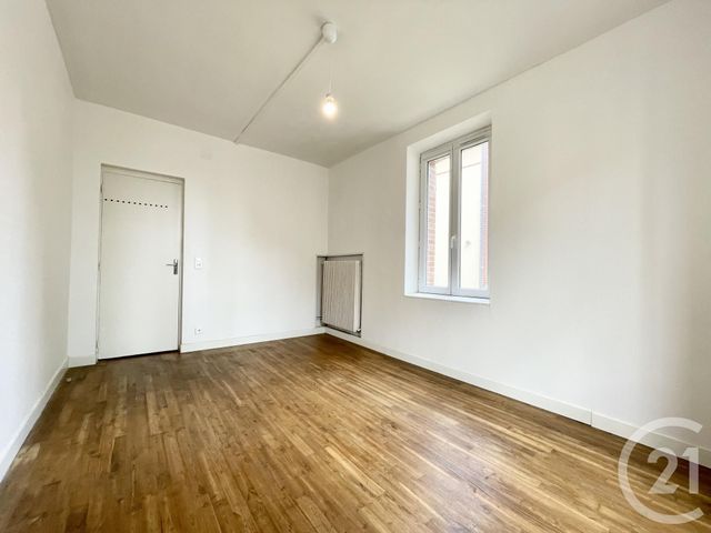 Appartement F2 à louer - 2 pièces - 51.65 m2 - CHARTRES - 28 - CENTRE - Century 21 Maitrejean Immobilier