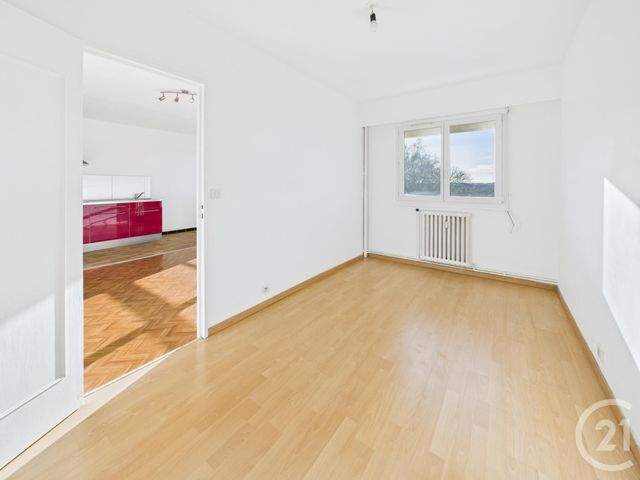 Appartement F2 à vendre - 2 pièces - 43.4 m2 - CHARTRES - 28 - CENTRE - Century 21 Maitrejean Immobilier