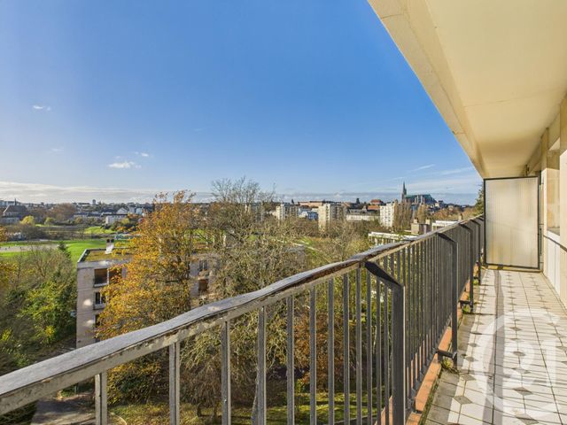 Appartement F2 à vendre - 2 pièces - 43.4 m2 - CHARTRES - 28 - CENTRE - Century 21 Maitrejean Immobilier