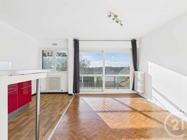 Appartement F2 à vendre - 2 pièces - 43.4 m2 - CHARTRES - 28 - CENTRE - Century 21 Maitrejean Immobilier