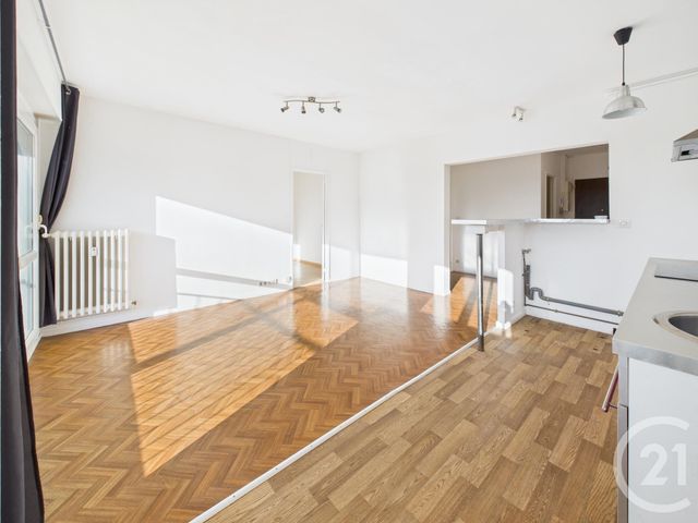 Appartement F2 à vendre - 2 pièces - 43.4 m2 - CHARTRES - 28 - CENTRE - Century 21 Maitrejean Immobilier