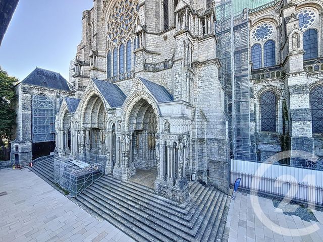 Appartement T2 à vendre - 3 pièces - 91.93 m2 - CHARTRES - 28 - CENTRE - Century 21 Maitrejean Immobilier