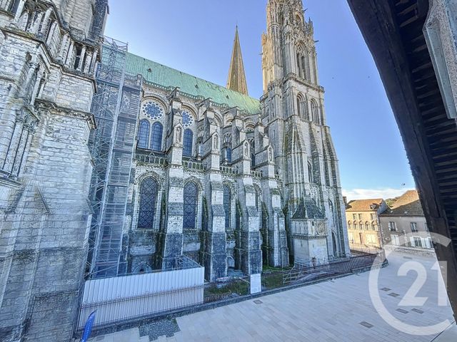 Appartement T2 à vendre - 3 pièces - 91.93 m2 - CHARTRES - 28 - CENTRE - Century 21 Maitrejean Immobilier