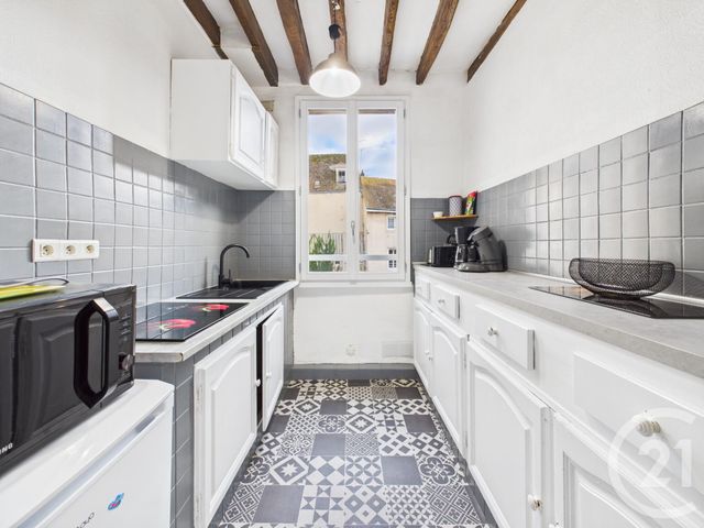 Appartement F2 à vendre - 2 pièces - 57.75 m2 - CHARTRES - 28 - CENTRE - Century 21 Maitrejean Immobilier