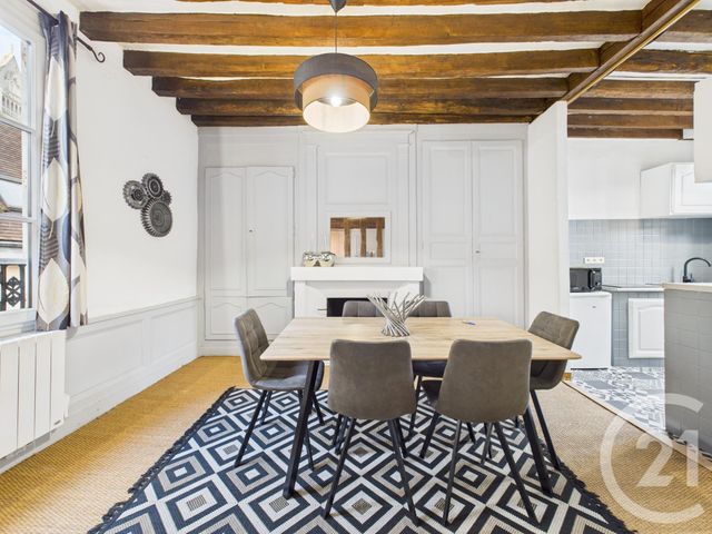 Appartement F2 à vendre - 2 pièces - 57.75 m2 - CHARTRES - 28 - CENTRE - Century 21 Maitrejean Immobilier