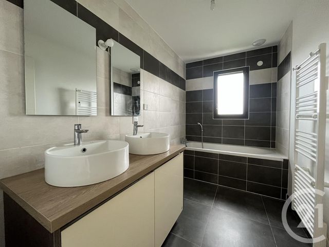 maison à louer - 5 pièces - 117.2 m2 - LUCE - 28 - CENTRE - Century 21 Maitrejean Immobilier