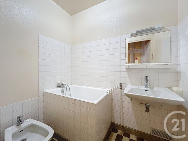 maison à vendre - 4 pièces - 66.0 m2 - CHARTRES - 28 - CENTRE - Century 21 Maitrejean Immobilier