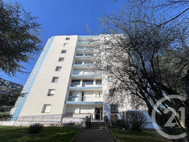 Appartement F3 à vendre - 3 pièces - 64.0 m2 - CHARTRES - 28 - CENTRE - Century 21 Maitrejean Immobilier