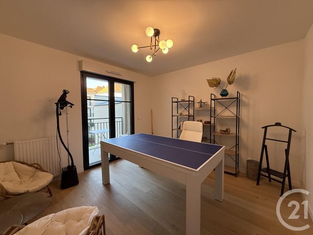 Appartement F4 à louer - 4 pièces - 82.9 m2 - CHARTRES - 28 - CENTRE - Century 21 Maitrejean Immobilier