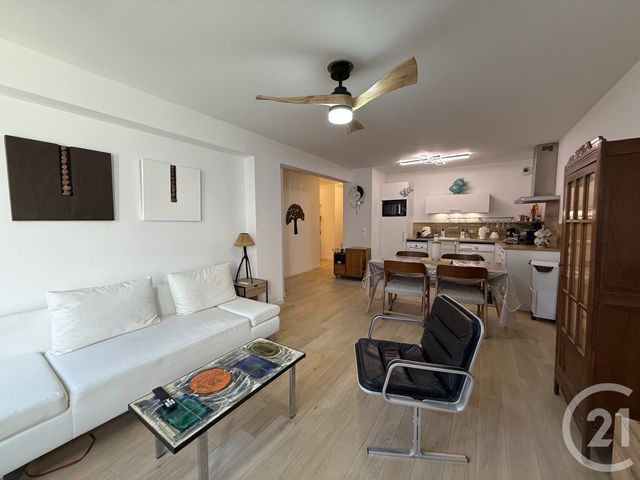 Appartement F4 à louer - 4 pièces - 82.9 m2 - CHARTRES - 28 - CENTRE - Century 21 Maitrejean Immobilier