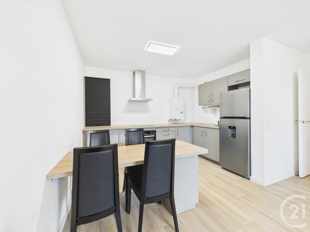 Appartement F3 à vendre - 3 pièces - 64.1 m2 - CHARTRES - 28 - CENTRE - Century 21 Maitrejean Immobilier