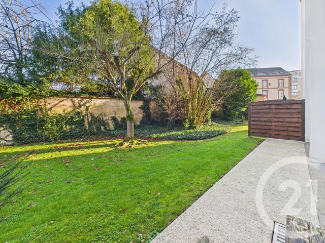 Appartement F2 à vendre - 2 pièces - 42.32 m2 - CHARTRES - 28 - CENTRE - Century 21 Maitrejean Immobilier