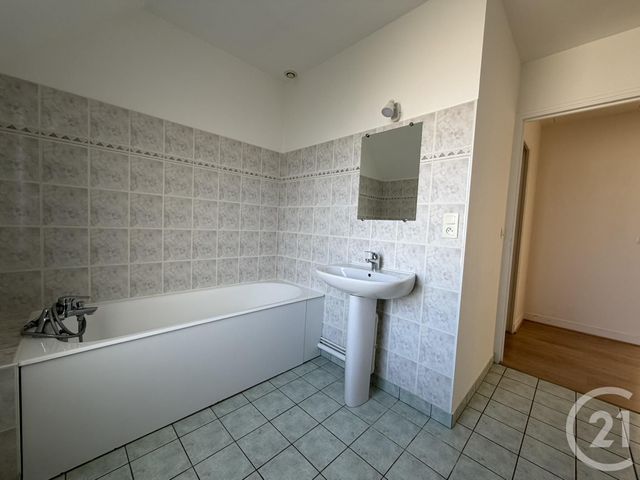 maison à louer - 4 pièces - 108.33 m2 - CHARTRES - 28 - CENTRE - Century 21 Maitrejean Immobilier