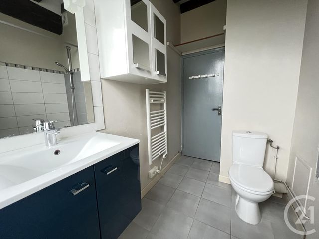 Appartement T2 à louer - 2 pièces - 46.46 m2 - CHARTRES - 28 - CENTRE - Century 21 Maitrejean Immobilier