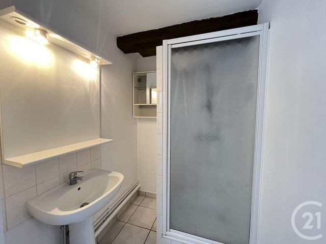 Appartement F2 à louer - 2 pièces - 56.86 m2 - CHARTRES - 28 - CENTRE - Century 21 Maitrejean Immobilier