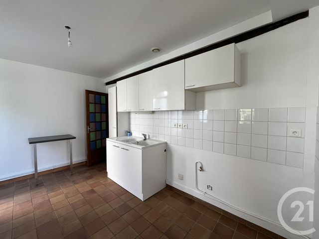 Appartement F2 à louer - 2 pièces - 56.86 m2 - CHARTRES - 28 - CENTRE - Century 21 Maitrejean Immobilier