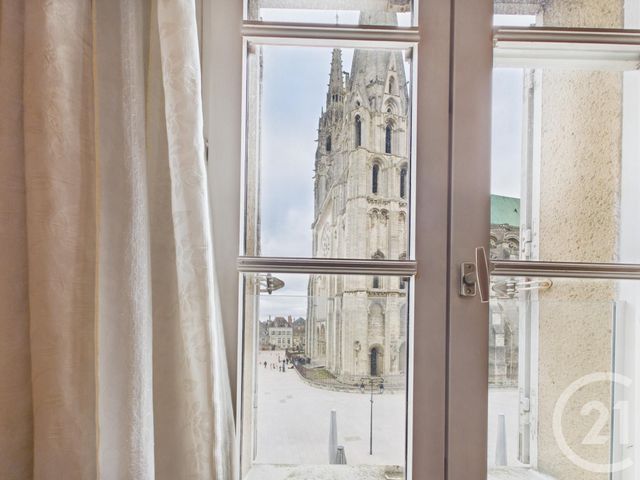 Appartement F5 à vendre - 5 pièces - 126.98 m2 - CHARTRES - 28 - CENTRE - Century 21 Maitrejean Immobilier