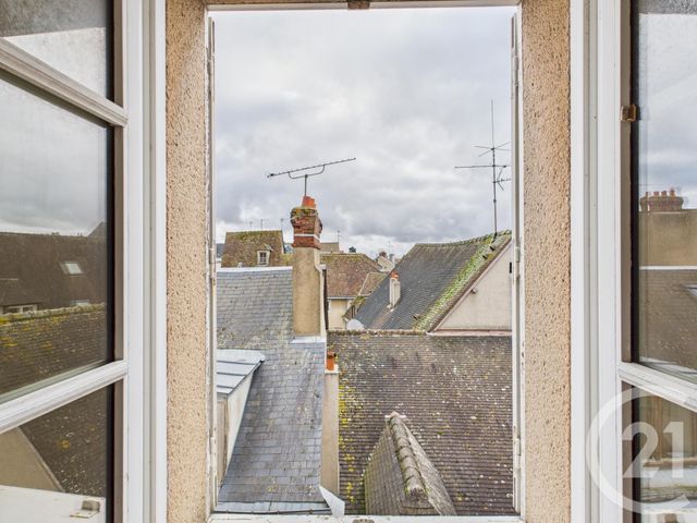 Appartement F5 à vendre - 5 pièces - 126.98 m2 - CHARTRES - 28 - CENTRE - Century 21 Maitrejean Immobilier