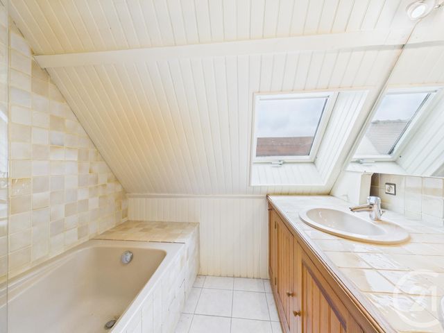 Appartement F5 à vendre - 5 pièces - 126.98 m2 - CHARTRES - 28 - CENTRE - Century 21 Maitrejean Immobilier