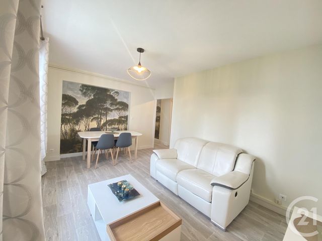 Appartement F2 à louer - 2 pièces - 49.5 m2 - CHARTRES - 28 - CENTRE - Century 21 Maitrejean Immobilier