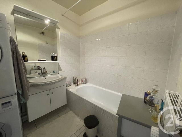 Appartement F3 à louer - 3 pièces - 66.31 m2 - CHARTRES - 28 - CENTRE - Century 21 Maitrejean Immobilier