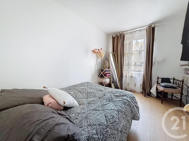 Appartement T4 à vendre - 4 pièces - 111.5 m2 - CHARTRES - 28 - CENTRE - Century 21 Maitrejean Immobilier