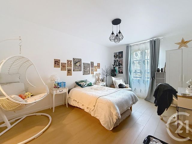 Appartement T4 à vendre - 4 pièces - 111.5 m2 - CHARTRES - 28 - CENTRE - Century 21 Maitrejean Immobilier